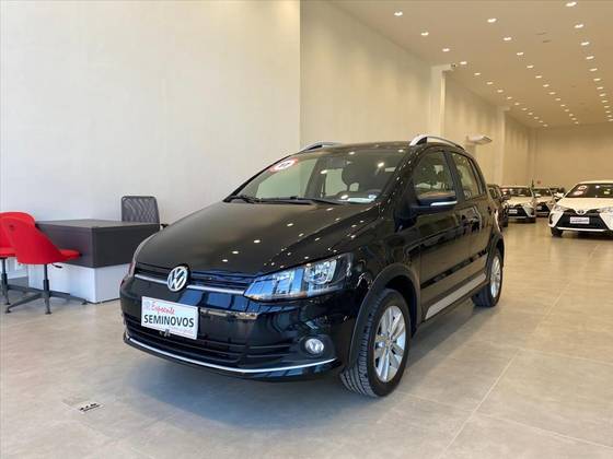 VOLKSWAGEN FOX 1.0 MPI TRACK 12V FLEX 4P MANUAL VOLKSWAGEN FOX 1.0 MPI TRACK 12V FLEX 4P MANUAL